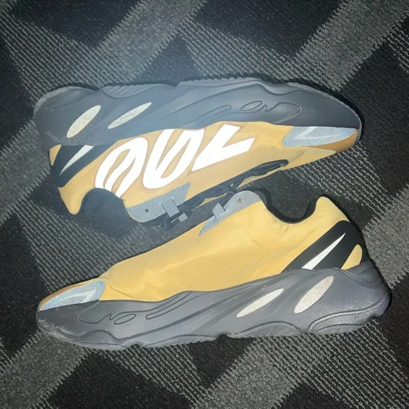 Adidas Yeezy 700 MNVN Honey Flux Size 16 - Picture 4 of 10